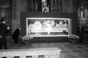 Presentazione dell’opera “L’Ultima Cena”
Da sinistra a destra: Manuel Ferrari, S.E. il Vescovo Gianni Ambrosio, Paolo Dosi